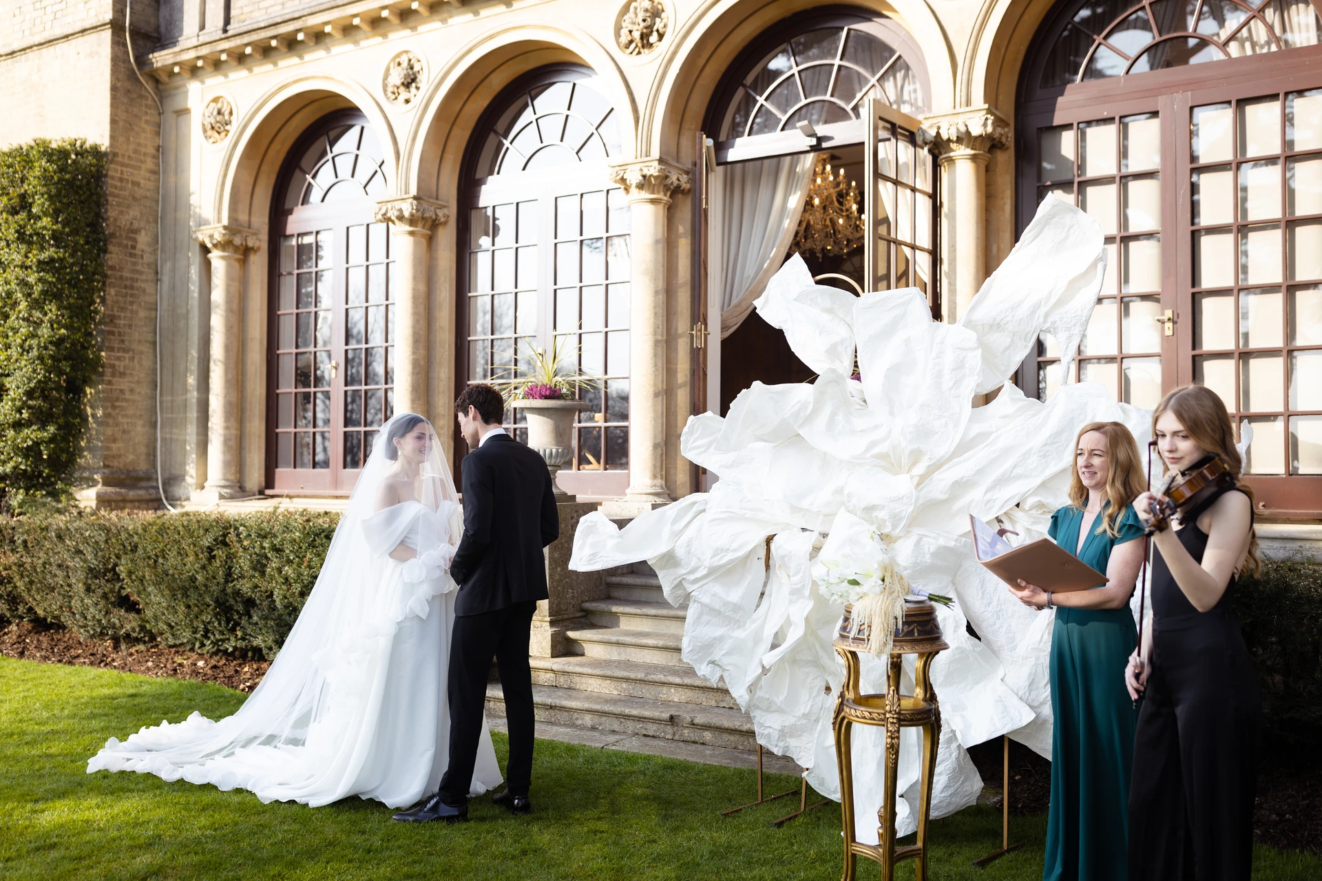 The ceremony in the gardens at Hedsor House